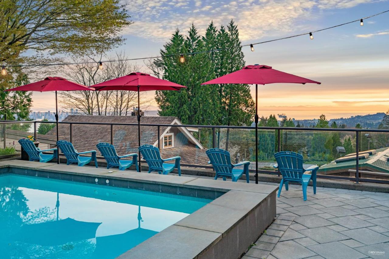 Grouse Cheerful Large Private Bedroom, Bath, Shared Deck, Pool, Hot Tub North Vancouver Exteriör bild