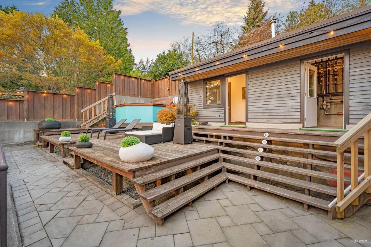 Grouse Cheerful Large Private Bedroom, Bath, Shared Deck, Pool, Hot Tub North Vancouver Exteriör bild