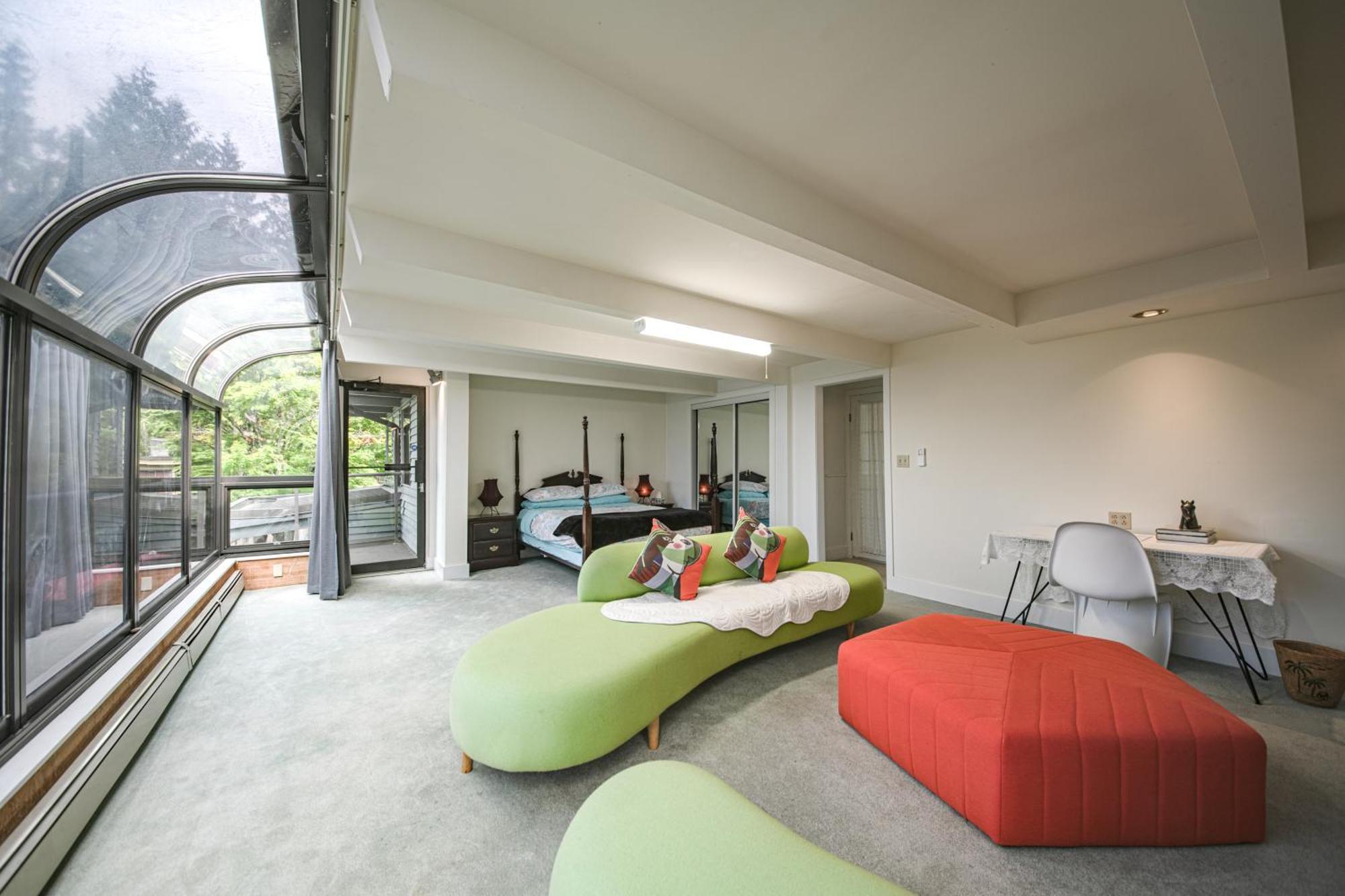 Grouse Cheerful Large Private Bedroom, Bath, Shared Deck, Pool, Hot Tub North Vancouver Exteriör bild